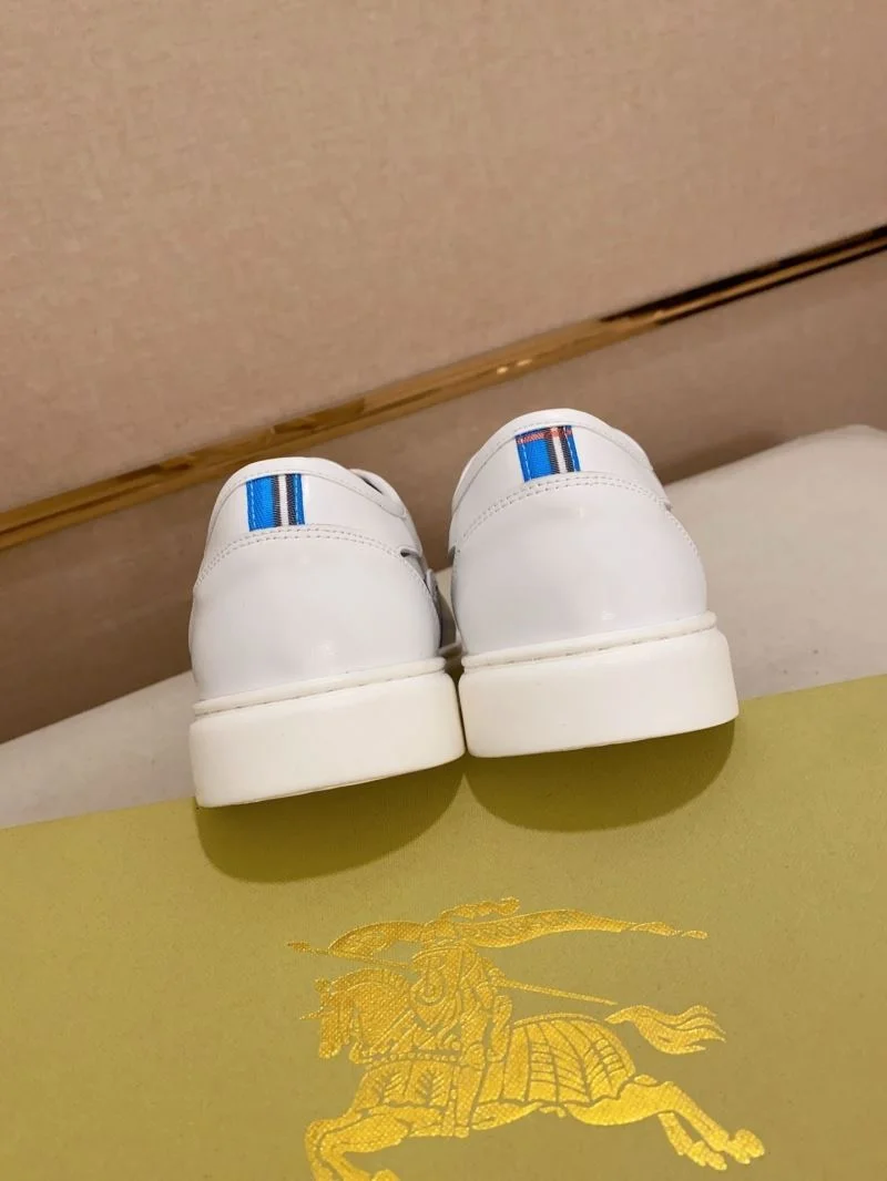 Burberry Low Shoes Trendy 17204