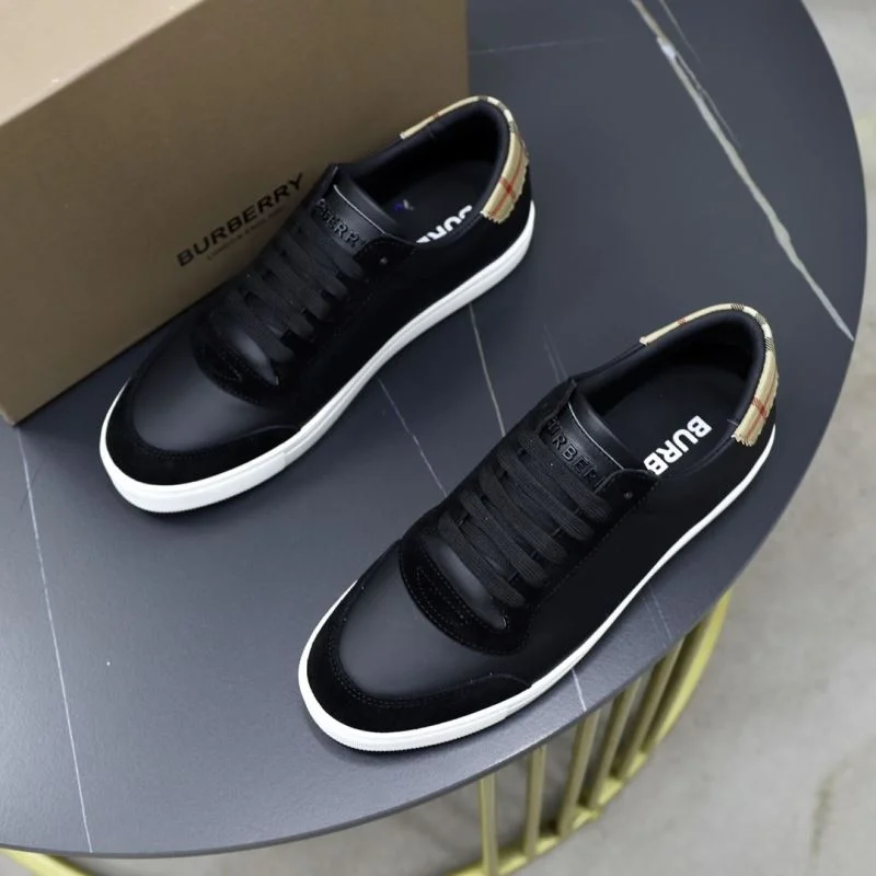 Burberry Low Shoes DailyWear 17213
