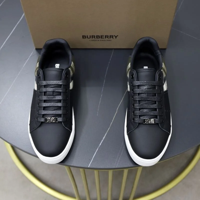 Casual Burberry Low Shoes 17230