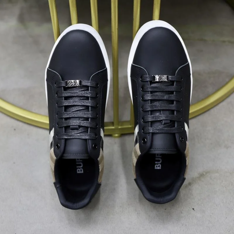 Comfortable Burberry Low Shoes 17275