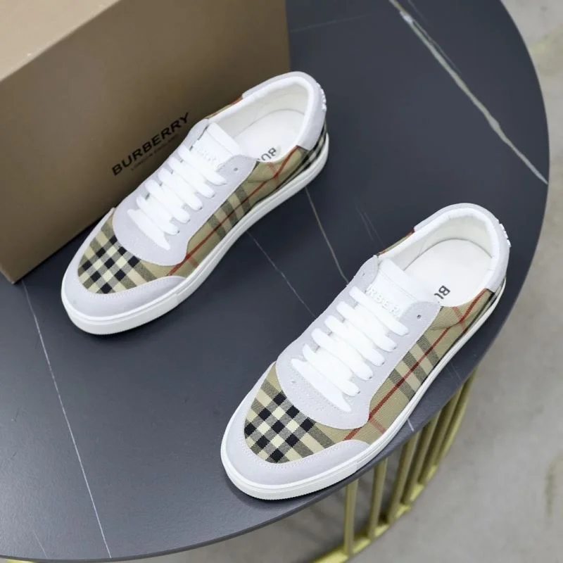 Burberry Low Shoes Soft 17209