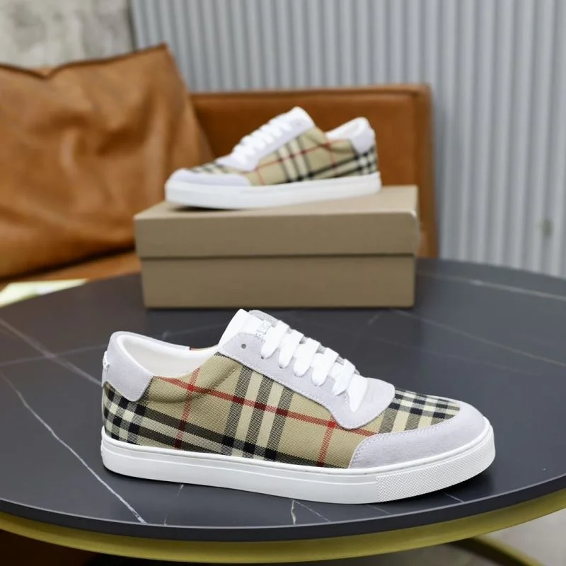 Burberry Low Shoes Soft 17209