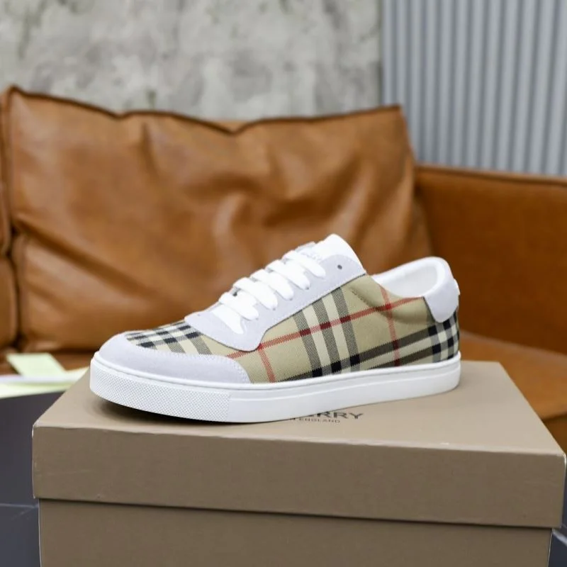 Burberry Low Shoes Soft 17209