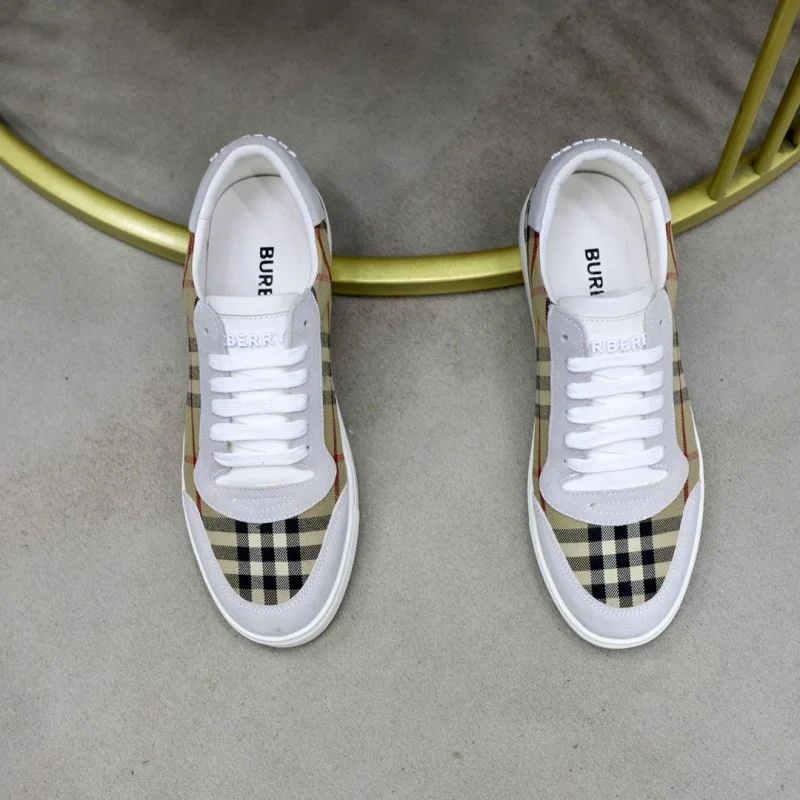 Burberry Low Shoes Soft 17209