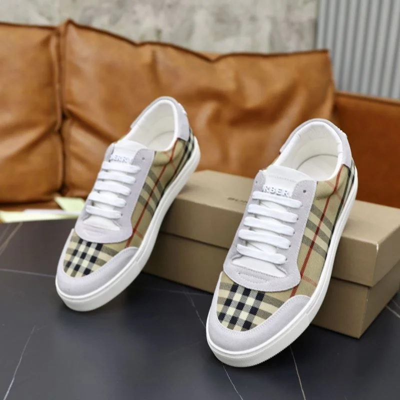 Burberry Low Shoes Soft 17209
