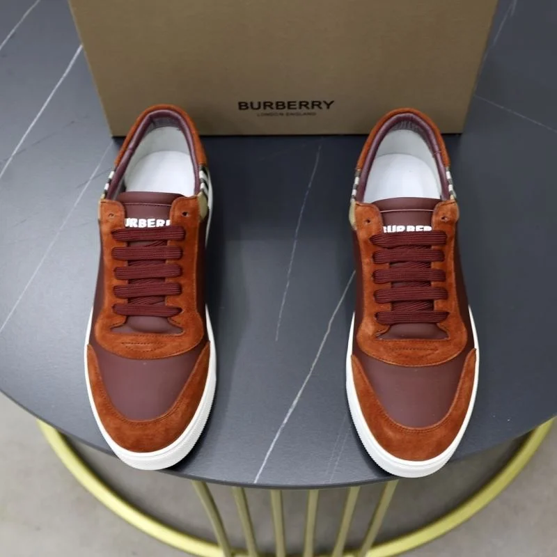 Burberry Low Shoes Sophisticated 17197