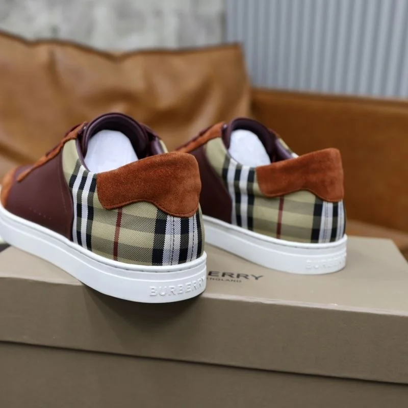 Burberry Low Shoes Sophisticated 17197