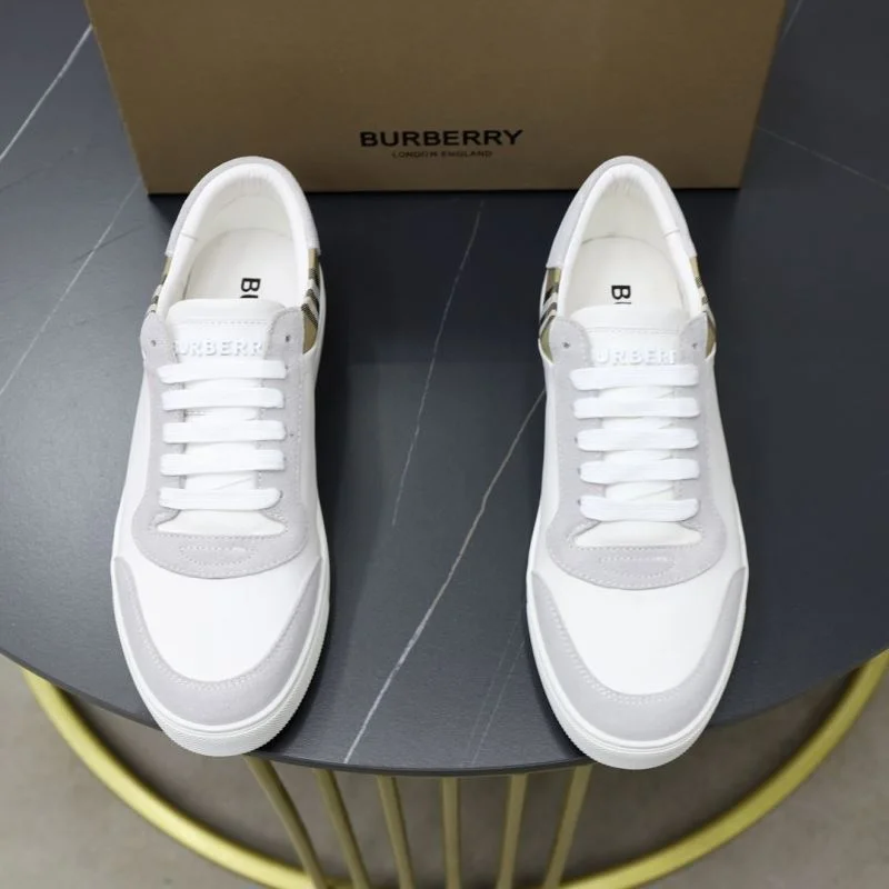 Sophisticated Burberry Low Shoes 17195