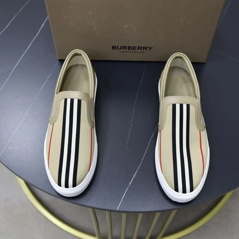 Packable Burberry Low Shoes 17190