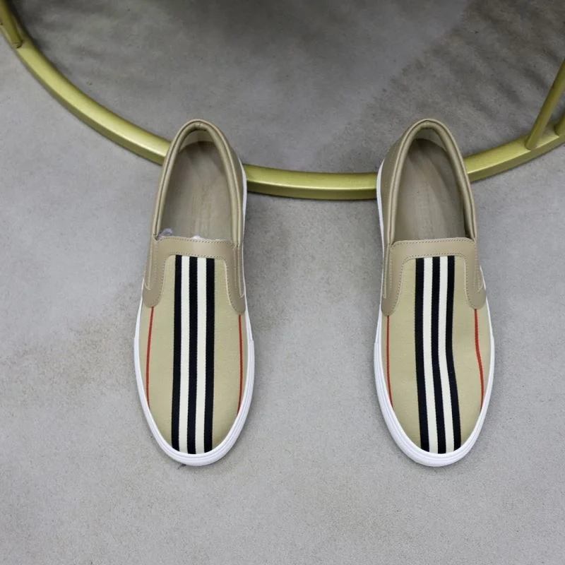 Packable Burberry Low Shoes 17190