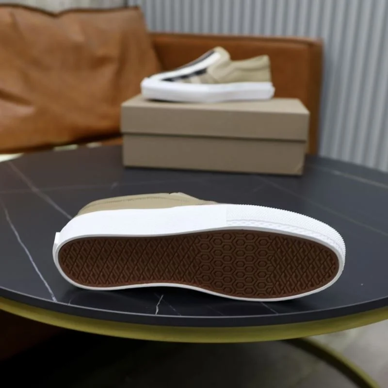 Burberry Low Shoes RelaxedFit 17183