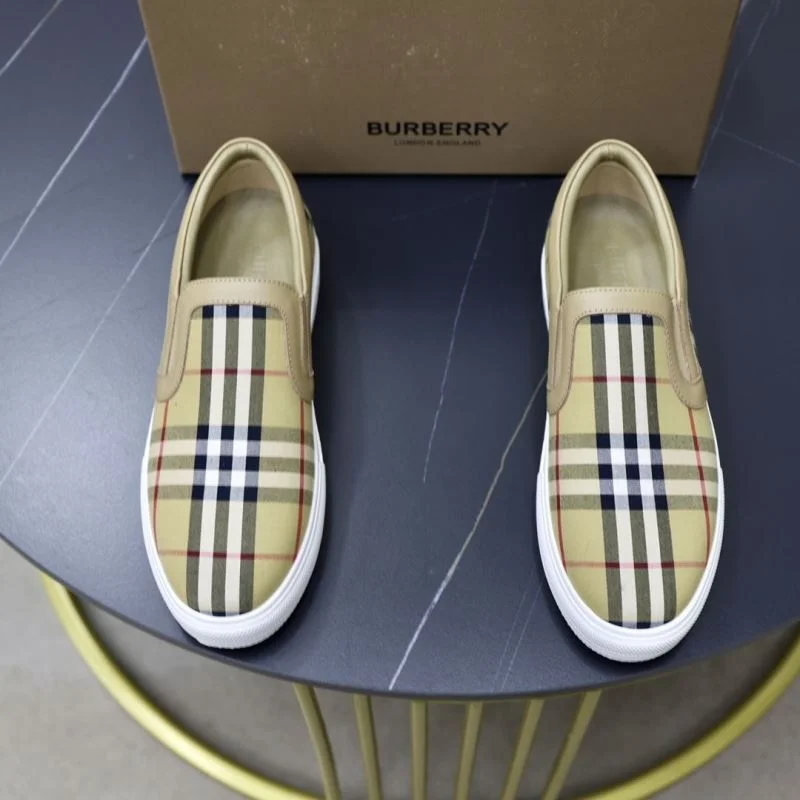 Burberry Low Shoes DailyWear 17180