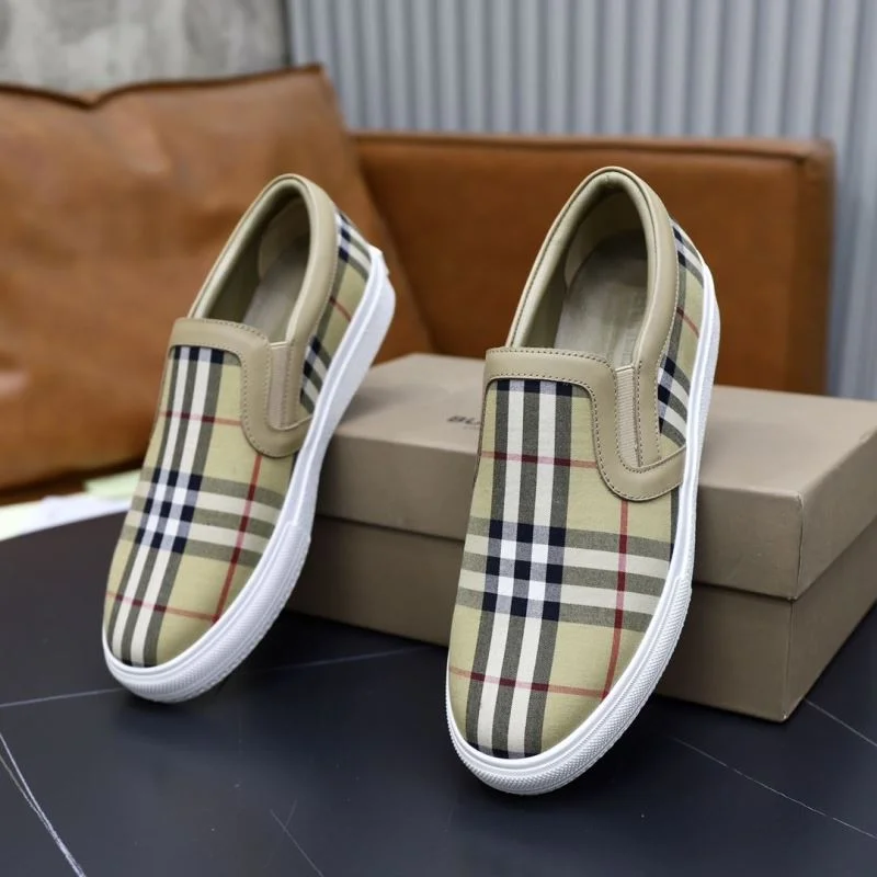 Burberry Low Shoes DailyWear 17180