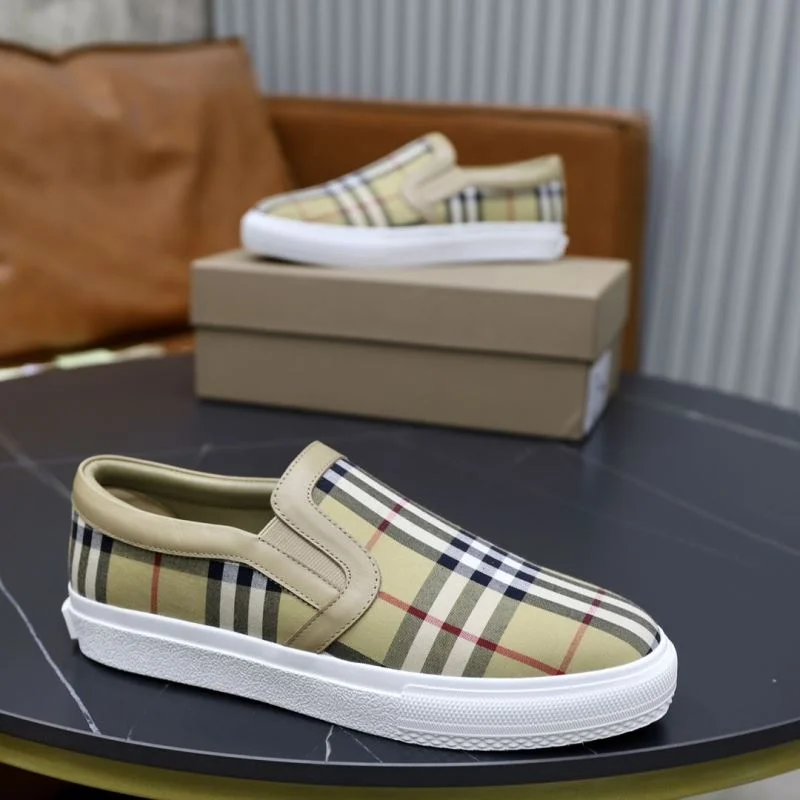 Burberry Low Shoes DailyWear 17180