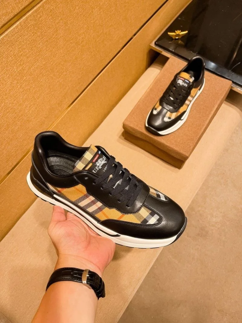 Burberry Low Shoes WellDesigned 17185