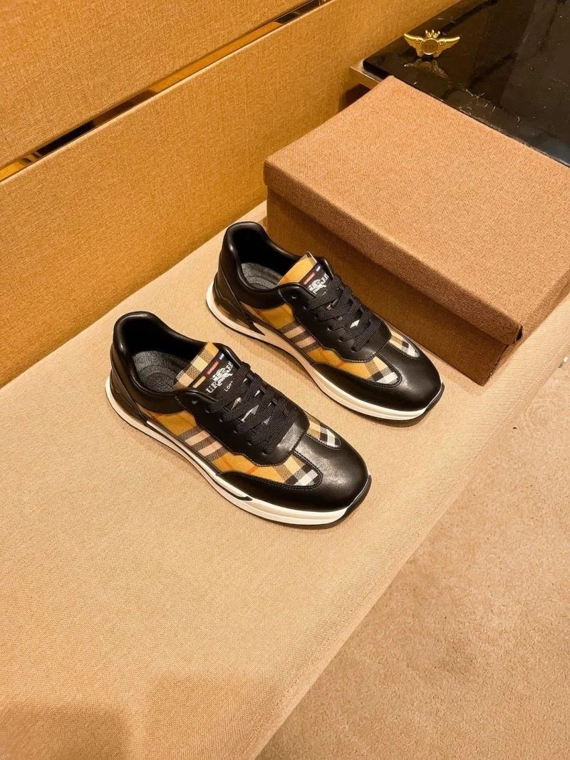 Burberry Low Shoes WellDesigned 17185