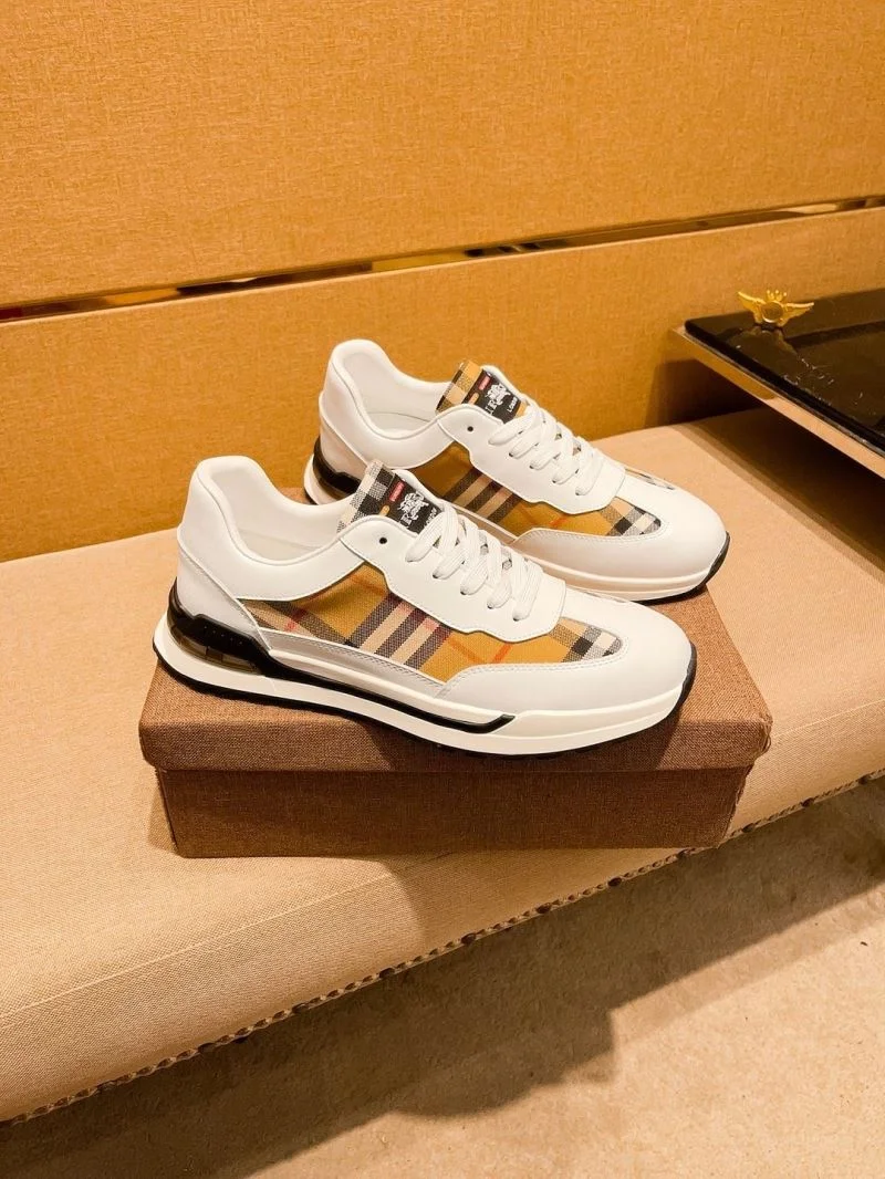 Burberry Low Shoes Tailored 17171