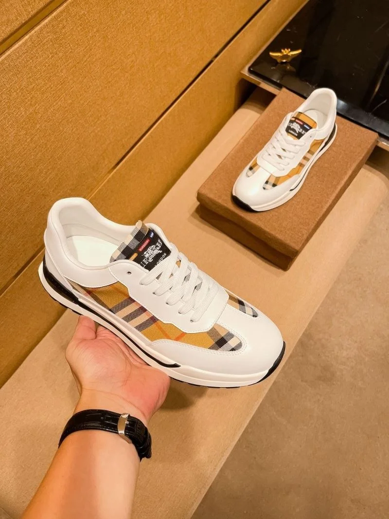 Burberry Low Shoes Tailored 17171