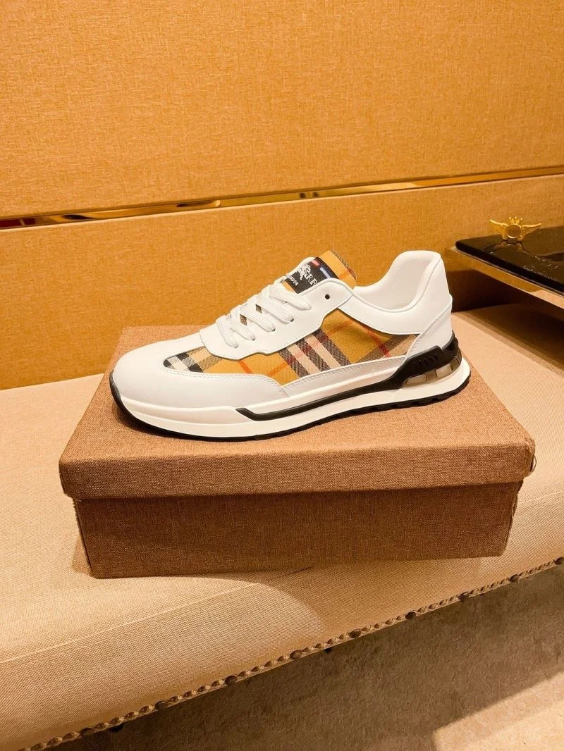 Burberry Low Shoes Tailored 17171