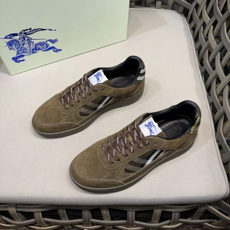 Resilient Burberry Low Shoes 17176