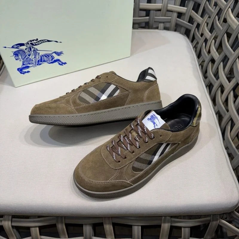 Resilient Burberry Low Shoes 17176