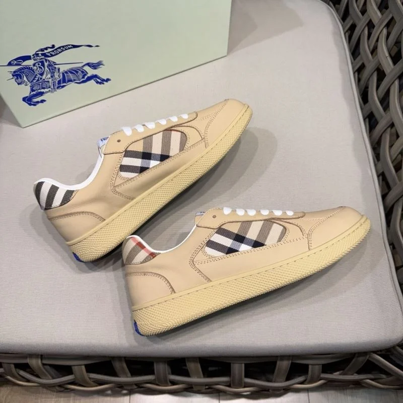Burberry Low Shoes SmartChoice 17166