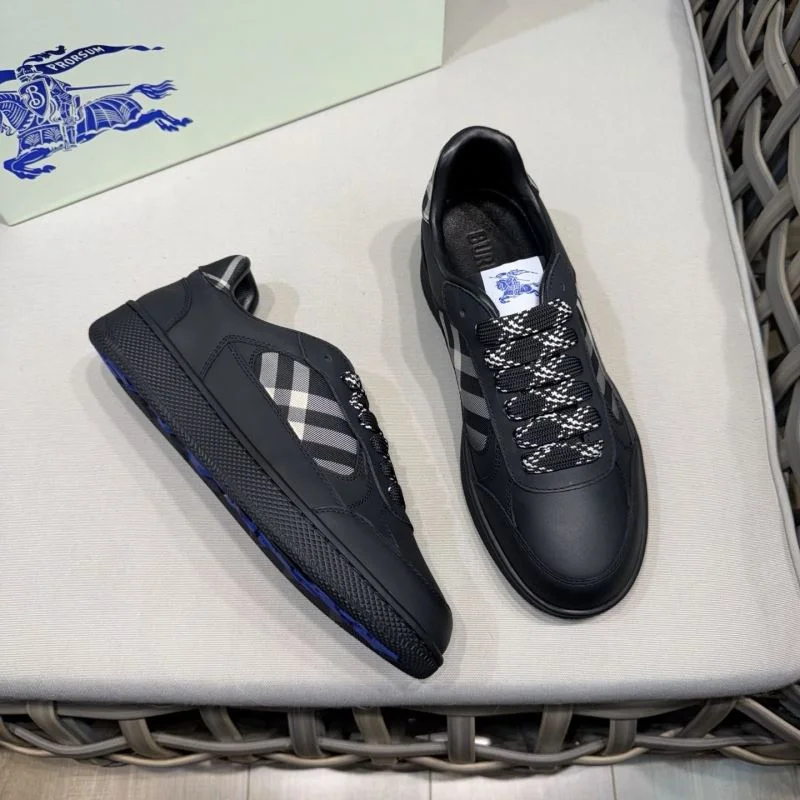 Burberry Low Shoes SunProtective 17167