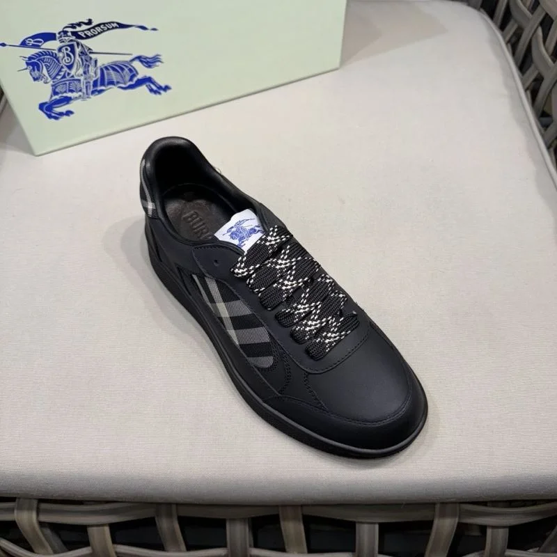 Burberry Low Shoes SunProtective 17167