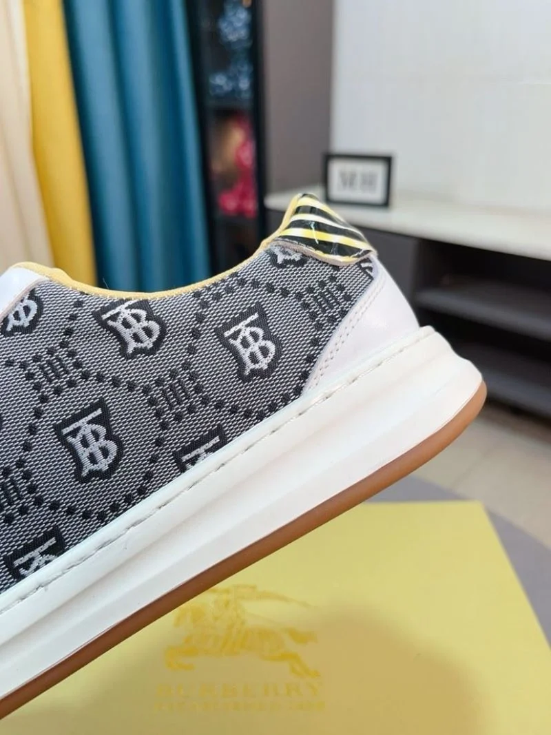 GoAnywhere Burberry Low Shoes 17193
