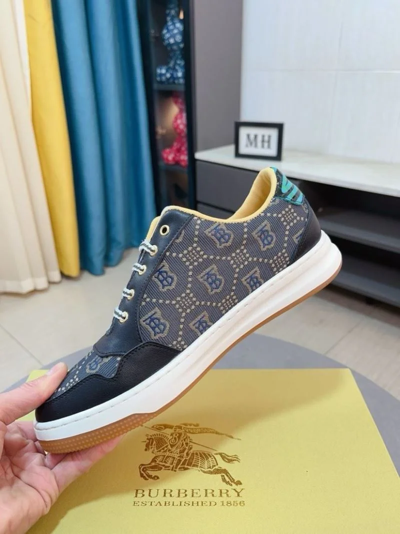 Burberry Low Shoes Upgraded 17157