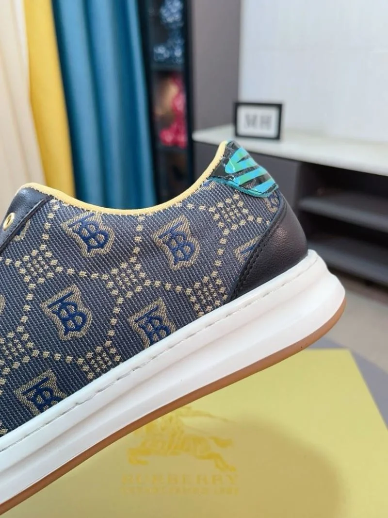 Burberry Low Shoes Upgraded 17157