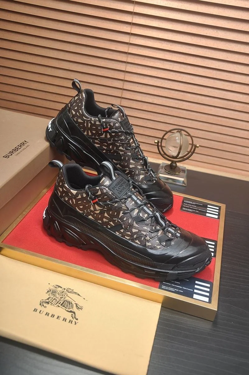 Thermal Burberry Low Shoes 17212