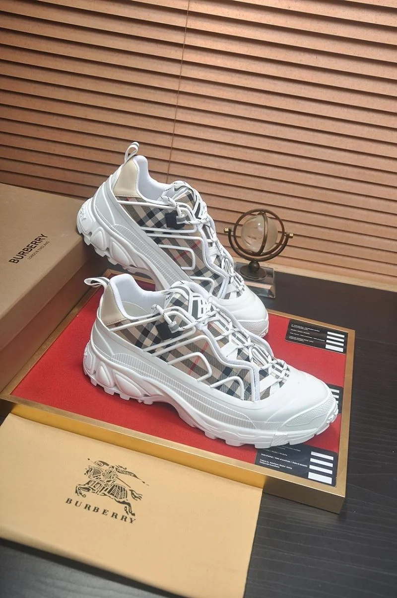 Burberry Low Shoes Contemporary 17145
