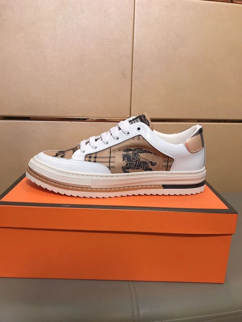 Burberry Low Shoes Lightweight 17154