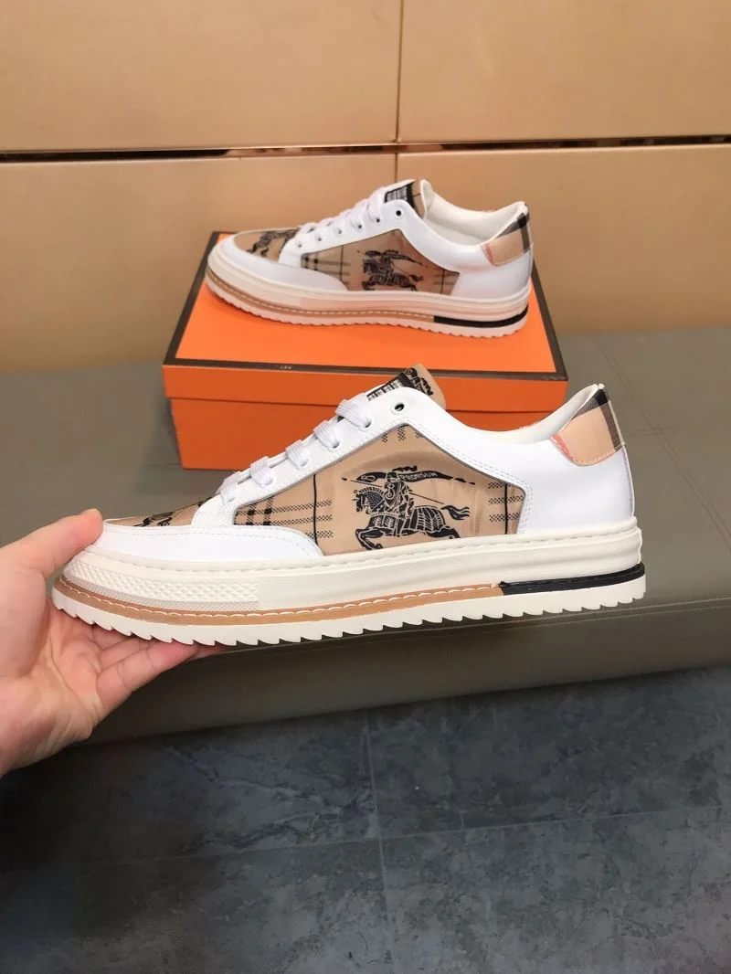Burberry Low Shoes Lightweight 17154