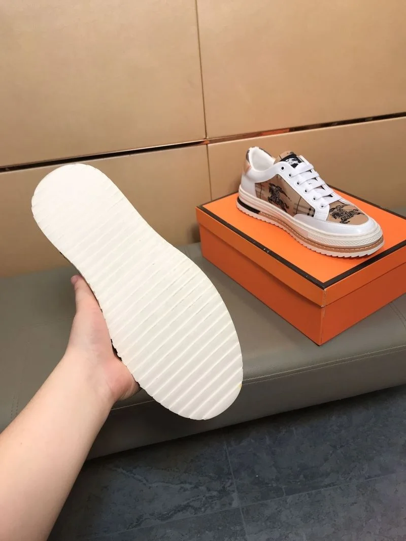 Burberry Low Shoes Lightweight 17154