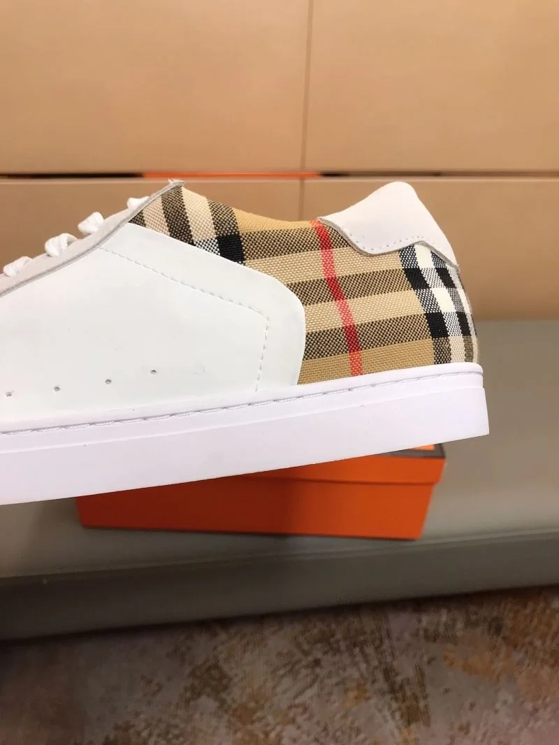 Colorful Burberry Low Shoes 17153