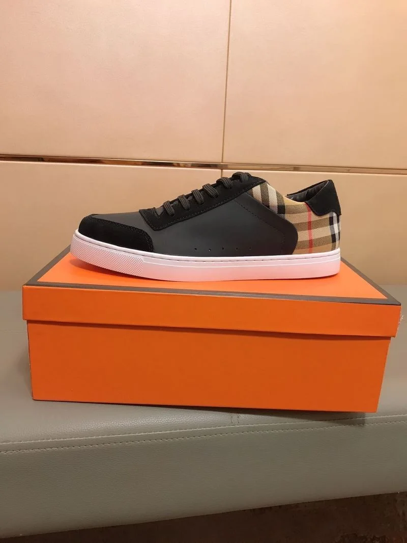 WeatherProof Burberry Low Shoes 17150