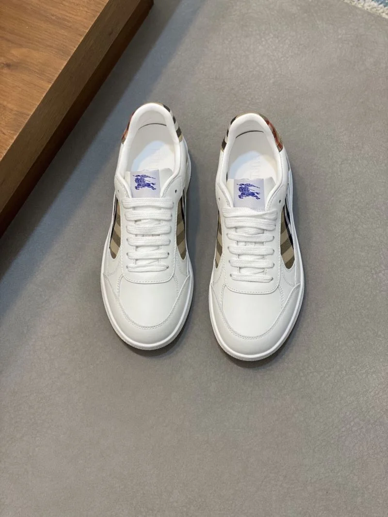 Burberry Low Shoes Snug 17147