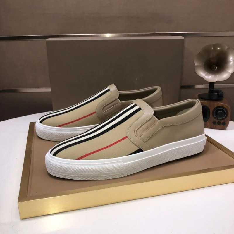 Burberry Low Shoes Sophisticated 17134