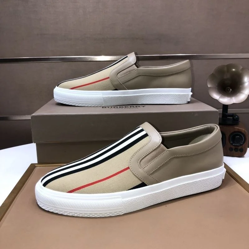 Burberry Low Shoes Sophisticated 17134