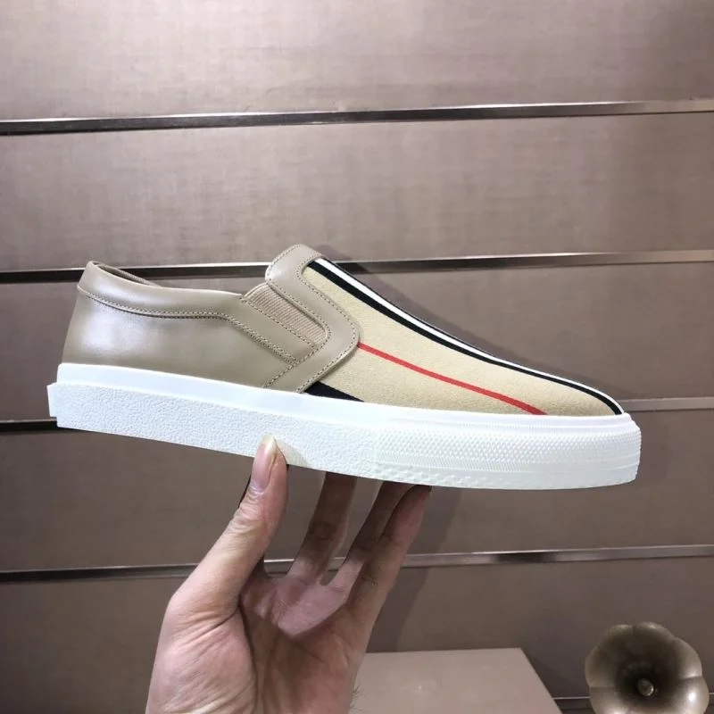 Burberry Low Shoes Sophisticated 17134