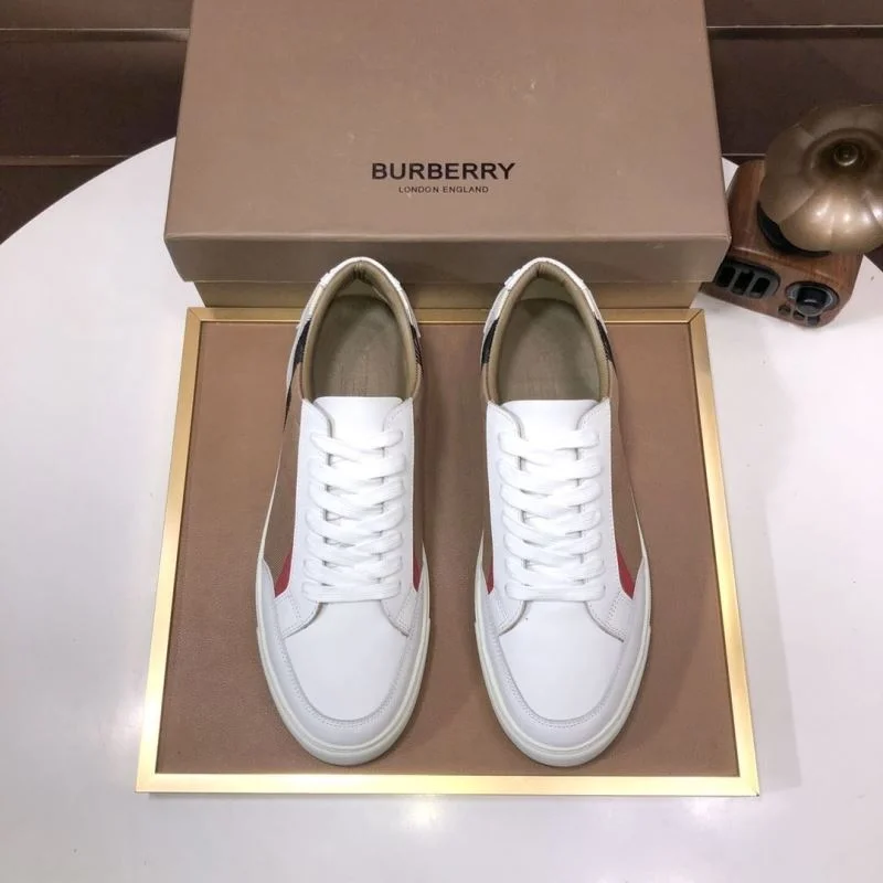 Burberry Low Shoes Minimalist 17196