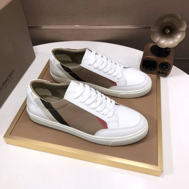 Burberry Low Shoes Minimalist 17196