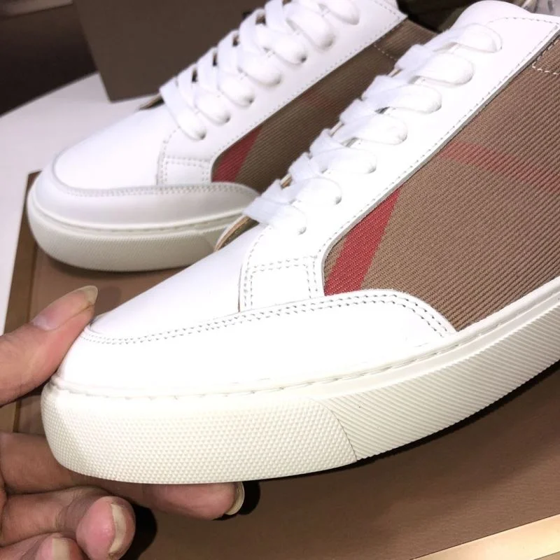 Burberry Low Shoes Minimalist 17196