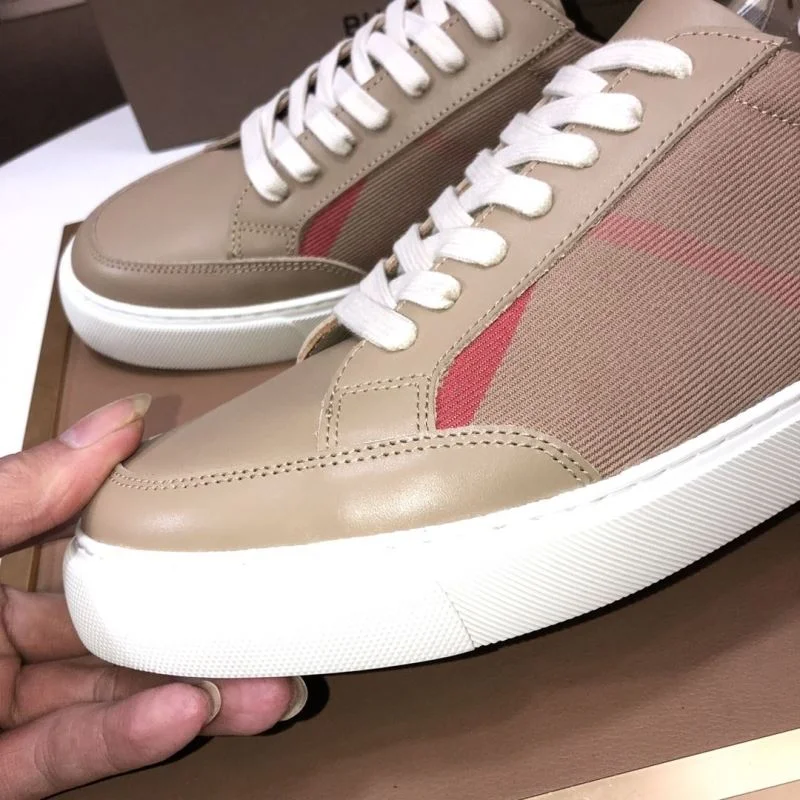 EyeCatching Burberry Low Shoes 17141