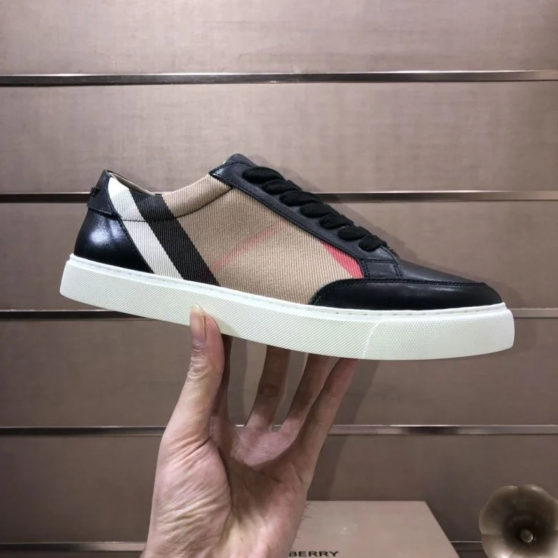 Burberry Low Shoes Modern 17140