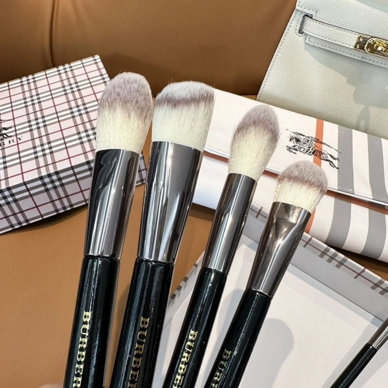 Burberry Makeup Brushe Unique 267574