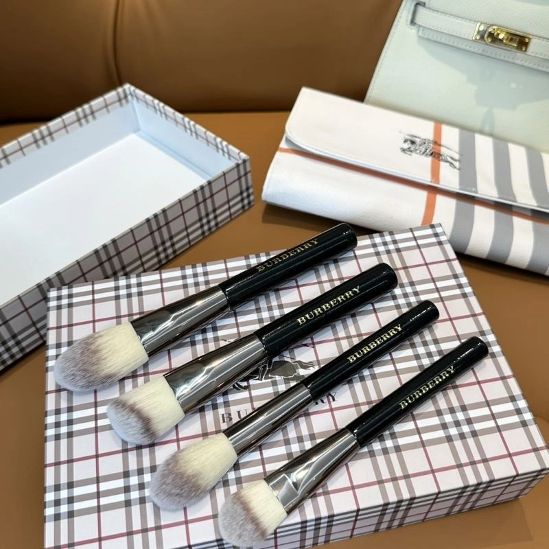 Burberry Makeup Brushe Unique 267574
