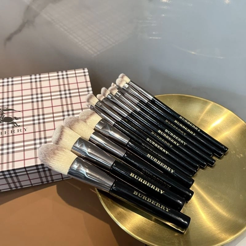 Burberry Makeup Brushe Unique 267574